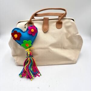 NWOT women's 100% cotton canvas beige Mary Poppins bag style